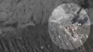 Climbers fleeing down Mount Dukono as it erupts 