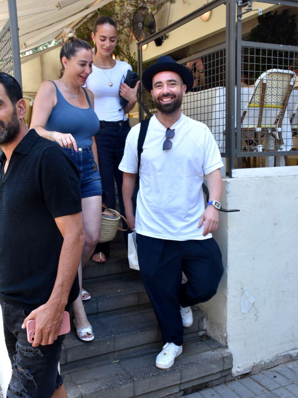 עומר אדם יעל שלביה פפראצי