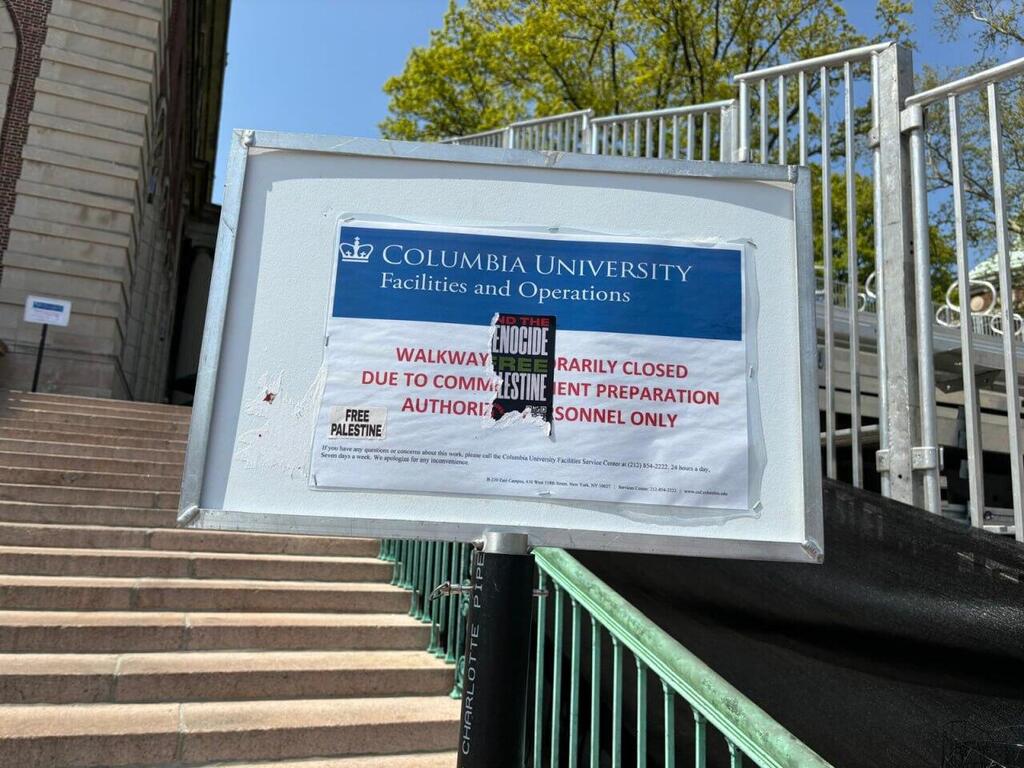 Placard at Columbia University defaced by anti-Israel message, May 2024 