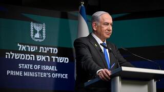 בנימין נתניהו עם המצגת מפת ציר פילדלפי