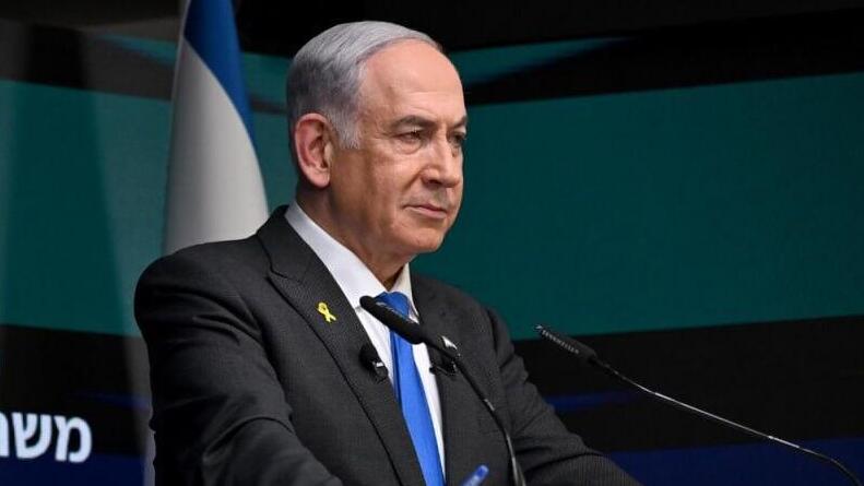 בנימין נתניהו עם המצגת מפת ציר פילדלפי