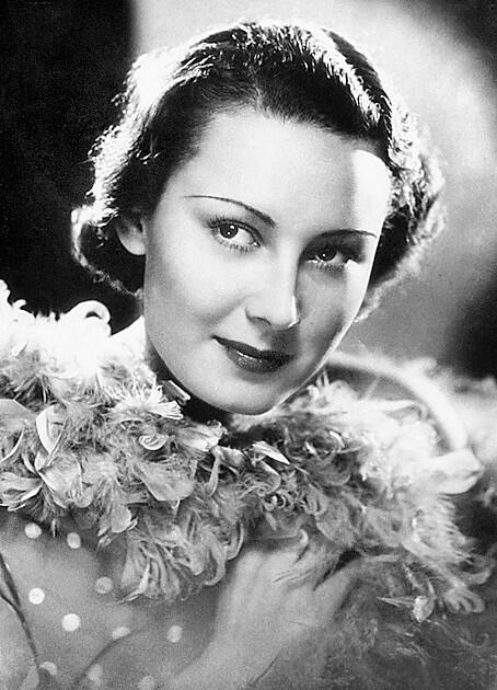 המאהבת לידה בארובה