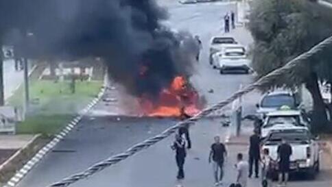 תיעוד מזירת פיצוץ הרכב ברמלה