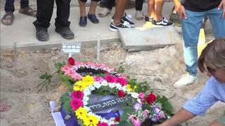 הלווייתו של  יורי בירנבאום ז"ל שנרצח בפיגוע במעבר אלנבי