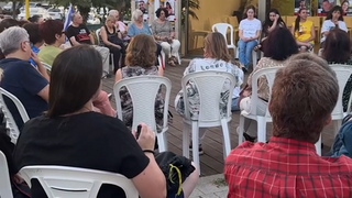 כיכר החטופים הנודדת