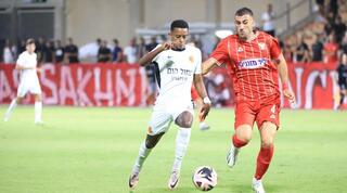 נועם מוצ'ה מול סוטריו