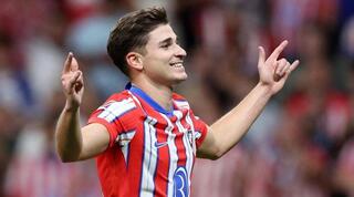 חוליאן אלברס מאושר