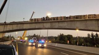 הסתיים חיבור גשר 431 מעל כביש 1