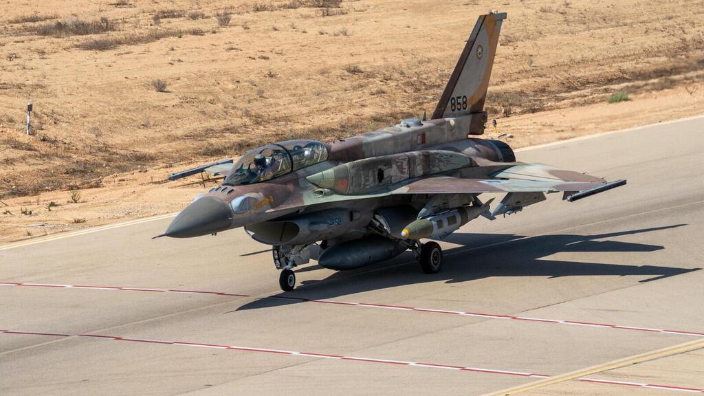 מטוסי חיל האוויר בבסיס חצרים