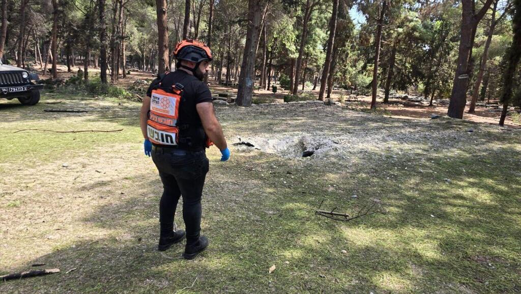 גבר נפצע מרסיסים בין יגור ליוקנעם