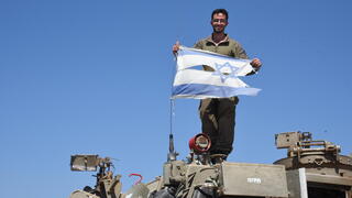 יאיר קראוס מתלווה לכוחות התותחנים