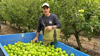 אסף שוורץ, מנהל מטעים קיבוץ יראון 