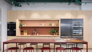 הכל בסטייל: מקרר יין 1.50 מ’, תנור ומכונת קפה של ASKO 