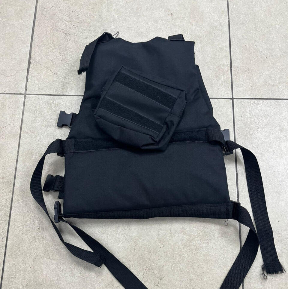 הציוד שנמצא אצל השב"ח החשוד בתכנון פיגוע מטען חבלה וירי