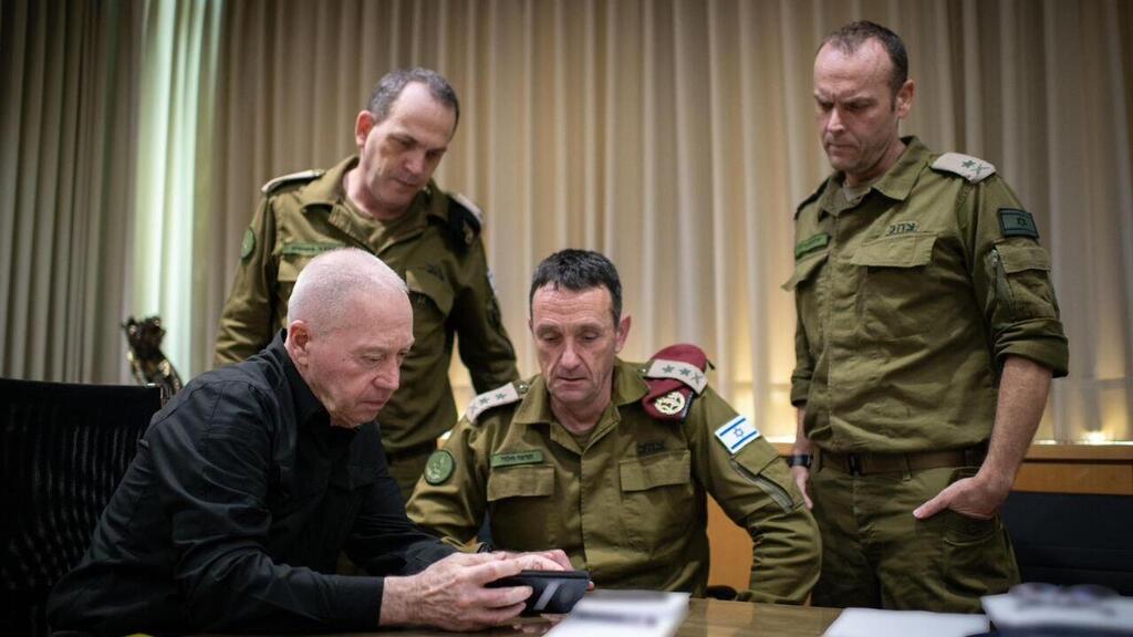  שר הביטחון יואב גלנט אישר את המשך הפעולות ההתקפיות של צה״ל בחזית הצפון, יחד עם הרמטכ״ל רב-אלוף הרצי הלוי
