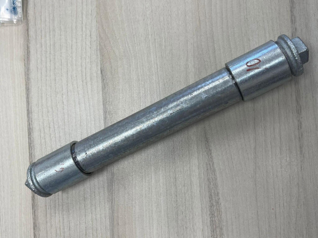 הציוד שנמצא אצל השב"ח החשוד בתכנון פיגוע מטען חבלה וירי