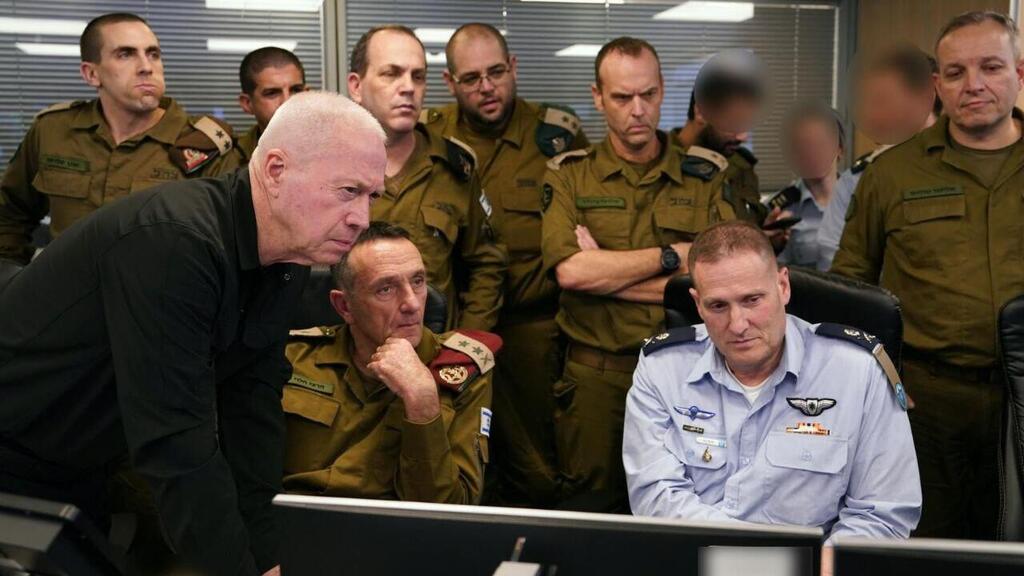 שר הביטחון יואב גלנט בבור בקריה בזמן התקיפה בדאחייה