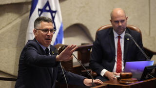 מליאת הכנסת לאחר מינויו של גדעון סער לתפקיד שר וצירוף סיעת הימין הממלכתי לממשלה