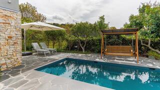 בית משתנה בקיסריה