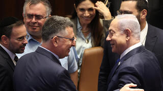 מליאת הכנסת לאחר מינויו של גדעון סער לתפקיד שר וצירוף סיעת הימין הממלכתי לממשלה
