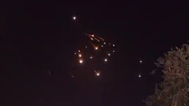 השמיים בצומת שוקת, הערב