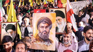 חגיגות בטהרן בעקבות המתקפה האיראנית