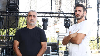 את יונתן שמריז ושיראל חוגג בפארק הירקון