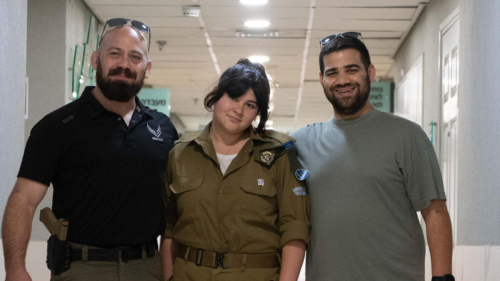 מפגש לירי בן מאיר, שגיא דובב, שחר דובב בעמותת עזר מציון