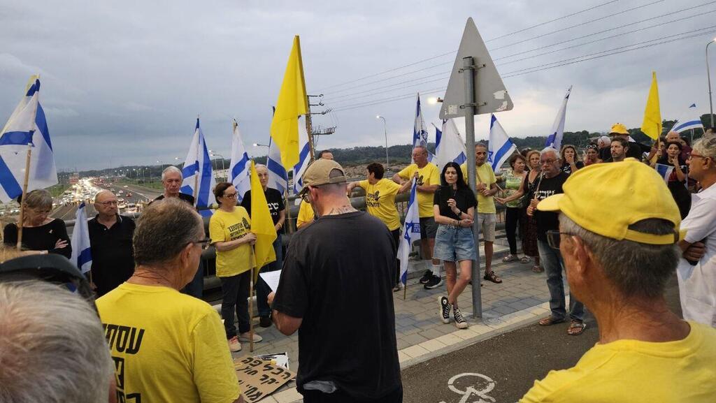 טקס יזכור מחלף ינאי כביש החוף