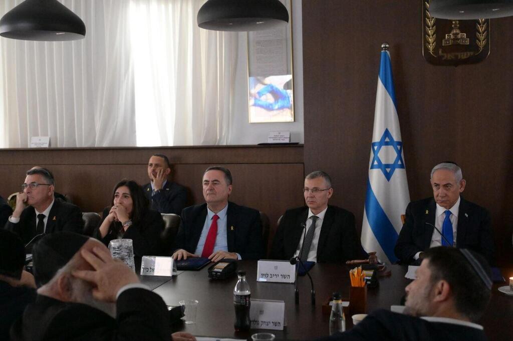 ישיבת ממשלה מיוחדת ביום השנה לטבח ה-7.10