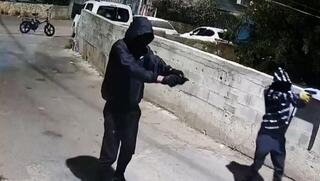 תיעוד מרהט: שלושה אלמונים ירו לעבר בית יותר מ 170 כדורים