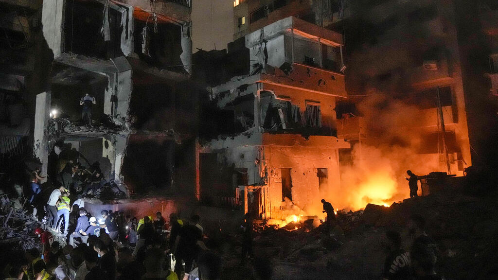 בניינים הרוסים שנפגעו מתקיפה אווירית ישראלית במרכז ביירות, לבנון