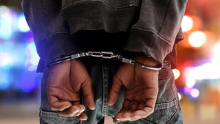 לילה ראשון במעצר