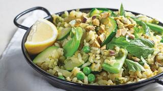 פאייה טבעונית עם כרשה, שעועית ואפונה