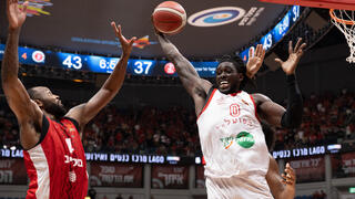 ג'ונתן מוטלי.