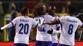 שחקני נבחרת צרפת חוגגים