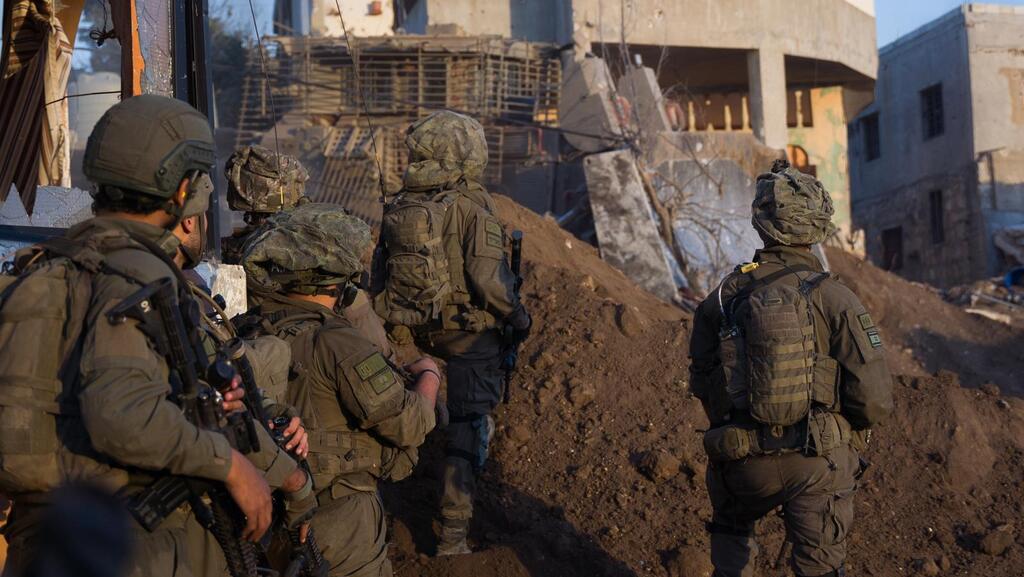 IDF forces operating in South Lebanon (Photo: IDF Spokesperson's Unit) מחבלים הרוגים, פירים שנחשפו ומחסני אמצעי לחימה משמעותיים שאותרו: פעילות צוות הקרב החטיבתי של גולני ביממה האחרונה בדרום לבנון