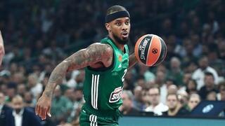 שחקן פנאתינייקוס לורנזו בראון