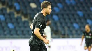 גיא מלמד חוגג