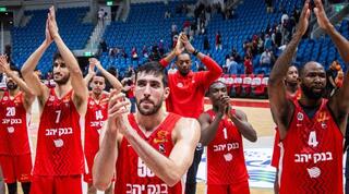 שחקני הפועל ירושלים חוגגים