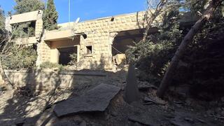 הנזק בביתו של יור הפרלמנט הלבנוני נביה ברי בעקבות תקיפת צה"ל