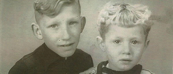 Hans Vischjager and his foster brother Adrie De Keizer, 1945