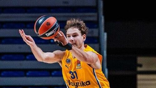 יוקובאיטיס