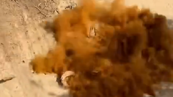 תיעוד מפיצוץ הכלונסית המעוצה ביישוב פדויים