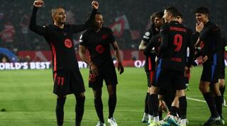 שחקני ברצלונה חוגגים