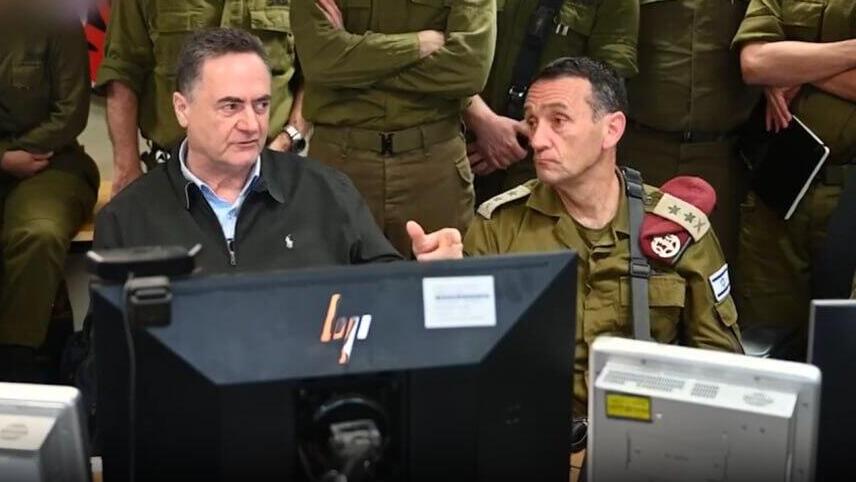 Defense Minister Israel Katz and IDF Chief of Staff Lt. Gen. Herzi Halevi (Photo: Shira Keinan) הרמטכ"ל הרצי הלוי ושר הביטחון ישראל כ"ץ בפיקוד צפון