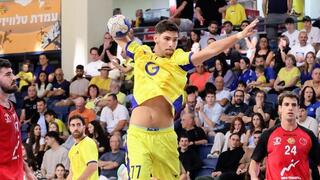 שחקן מכבי ראשל"צ בכדוריד אורי כהן