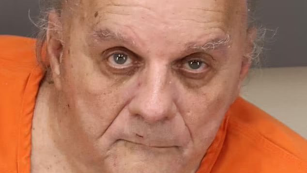 ארה"ב טימותי ג'ולי נעצר בחדש ל רצח כפול אחרי 46 שנה