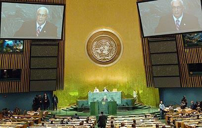 אריאל שרון ראש הממשלה רה"מ או"ם אום ניו יורק כנס עצרת נאום (צילום: אבי אוחיון, לע"מ) אריאל שרון ראש הממשלה רה"מ או"ם אום ניו יורק כנס עצרת נאום