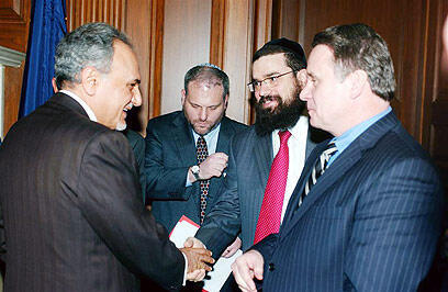 באדיבות אתר "חבד און ליין" www.col.org.il